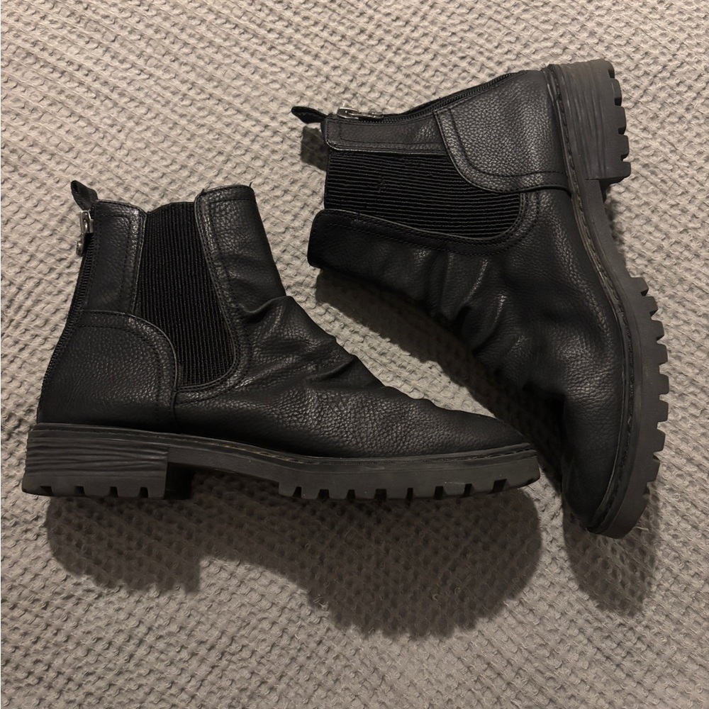 Blowfish boots